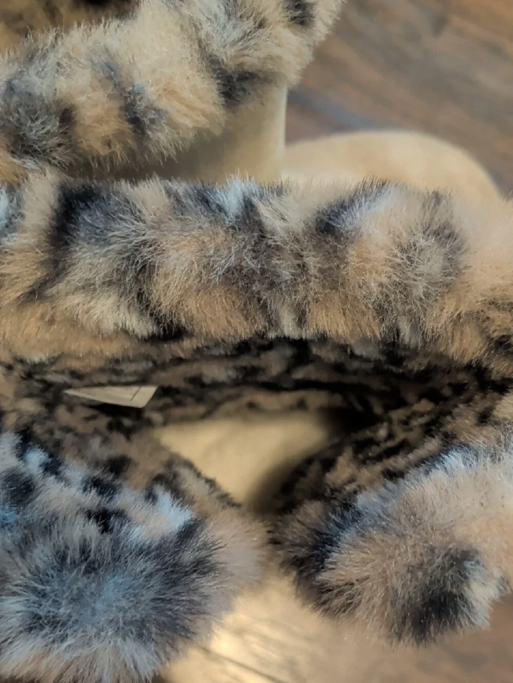Plush Faux-Fur Trim Tan Winter Boots - Women
